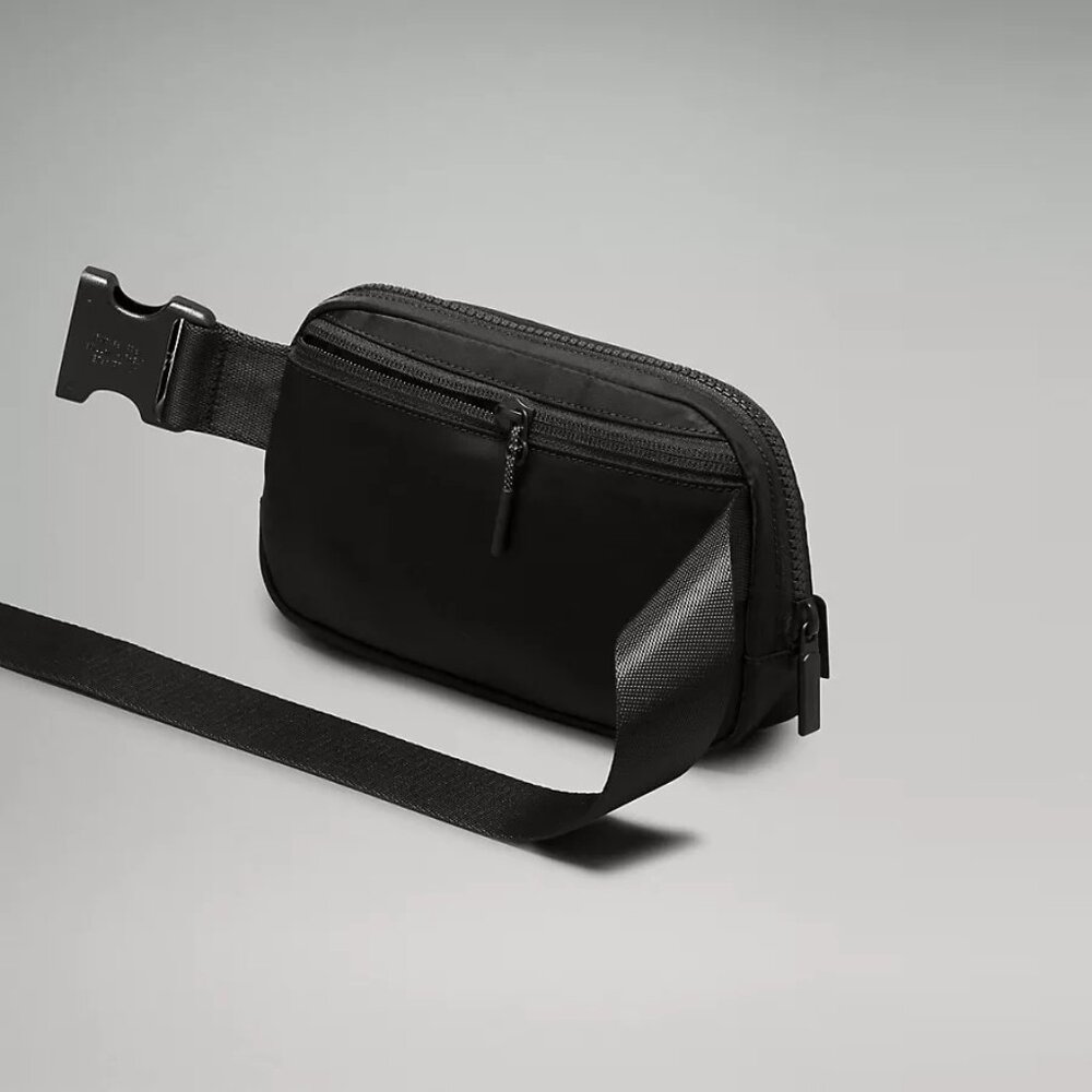 Lululemon Everywhere Belt Bag 1L NWT - Picture 3 of 13